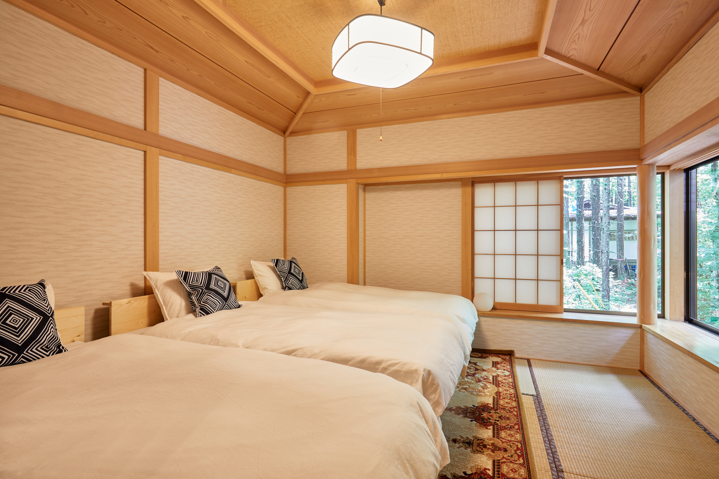北軽井沢 HIBIKI 和室 寝室2 中2階 ベッド3台